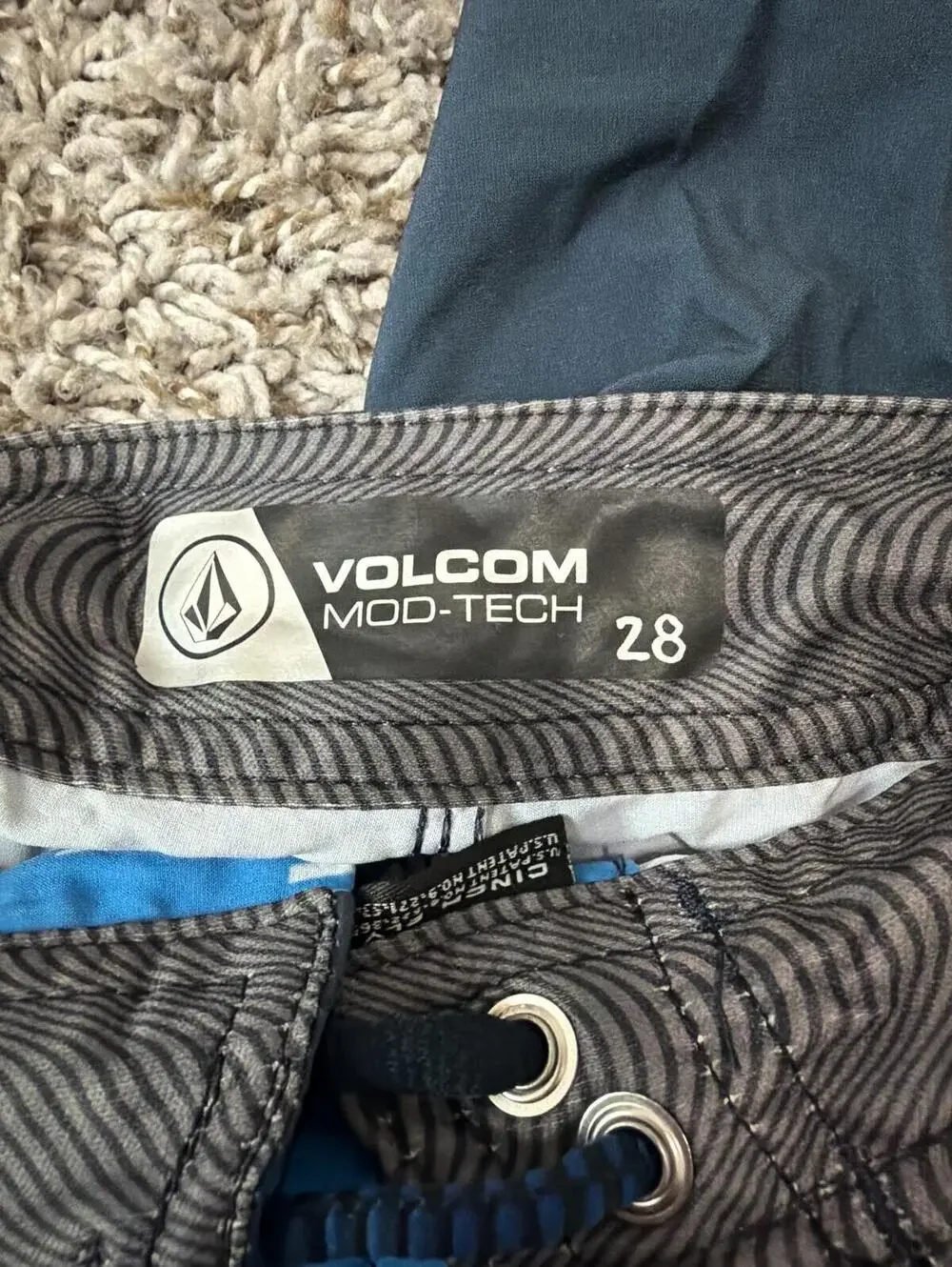 Volcom Stripped Blue Gray Board Shorts - Boys Size 28